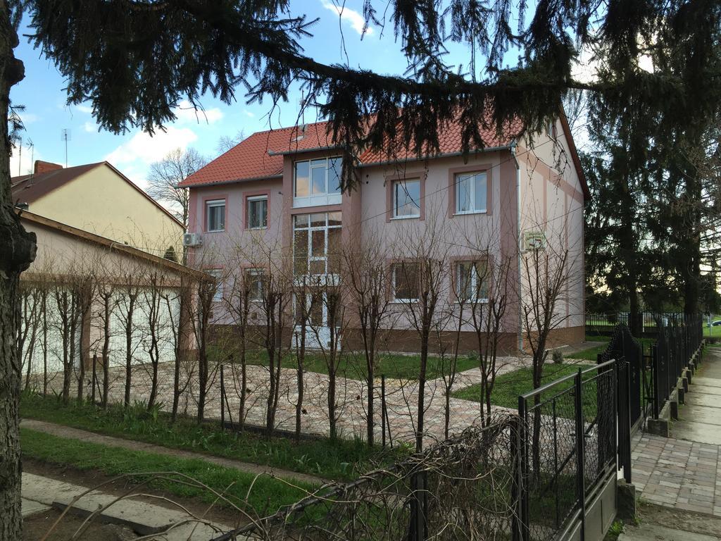 Platan Apartman Hajdúszoboszló Exteriér fotografie