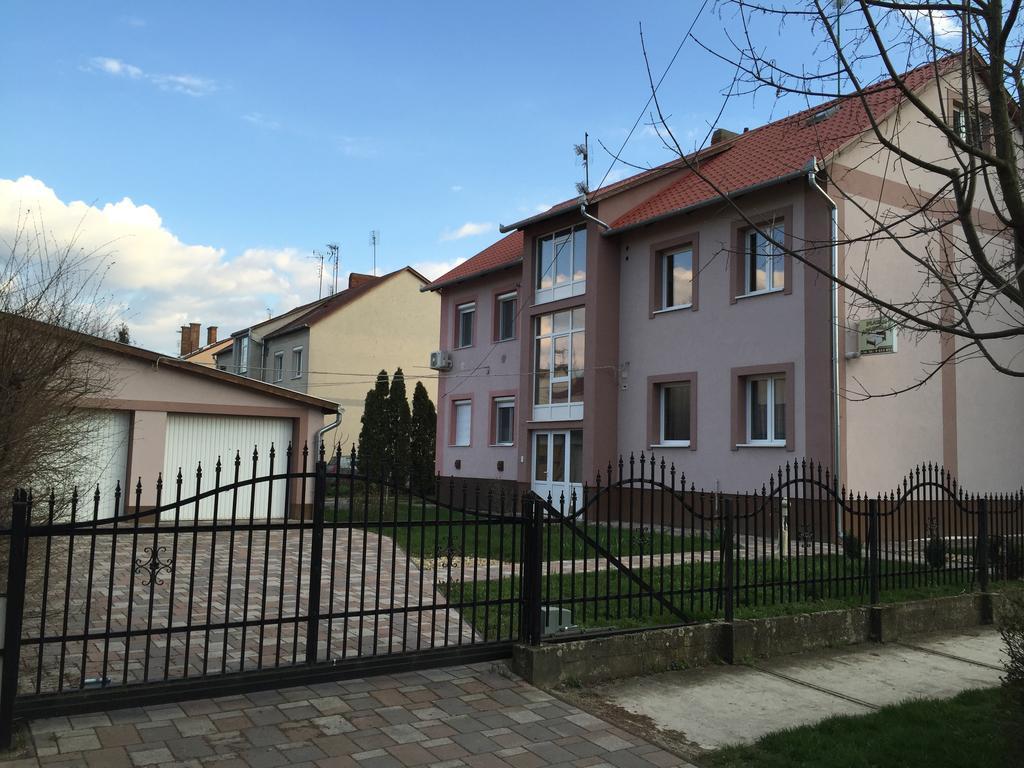 Platan Apartman Hajdúszoboszló Exteriér fotografie